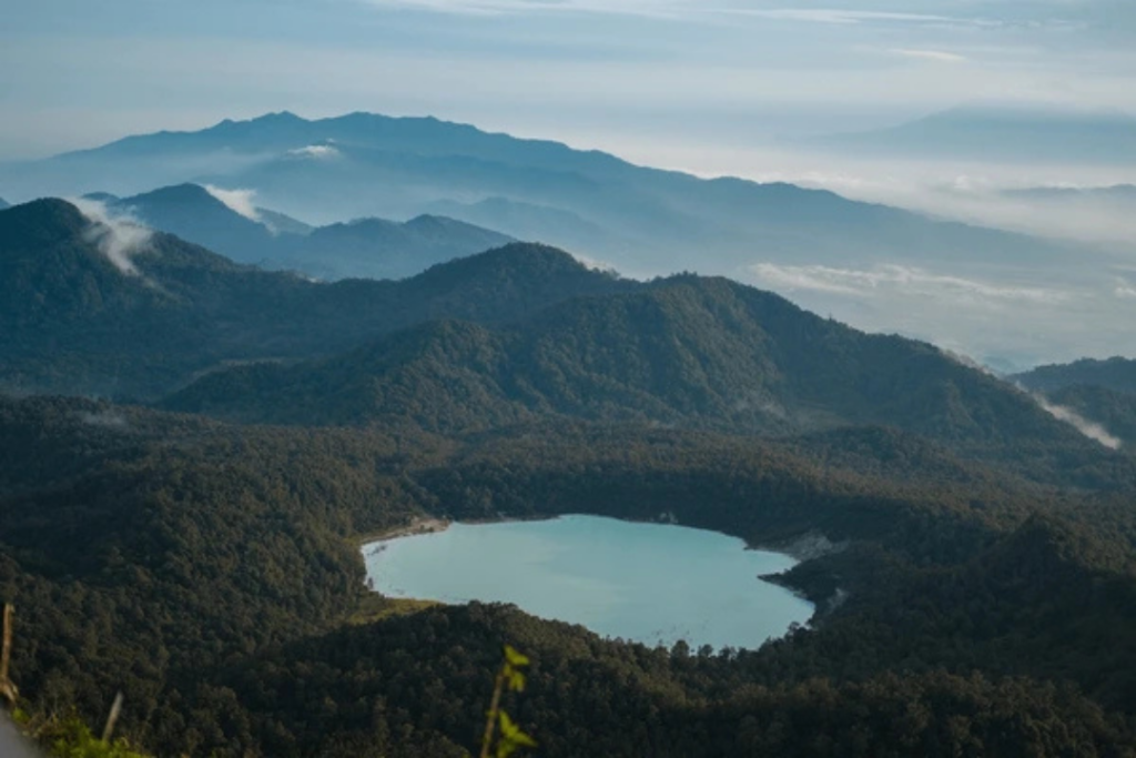 Kawah Talaga Bodas Garut